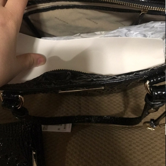 Brahmin bowie handbag and wallet - Picture 3 of 5